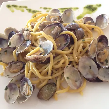 Porto Azzurro فندق سيرمِيوني