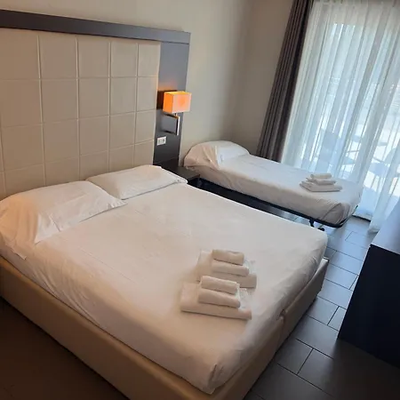 فندق Porto Azzurro 3*