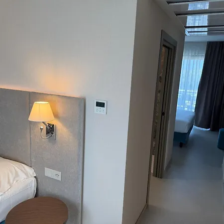 Porto Azzurro 3*