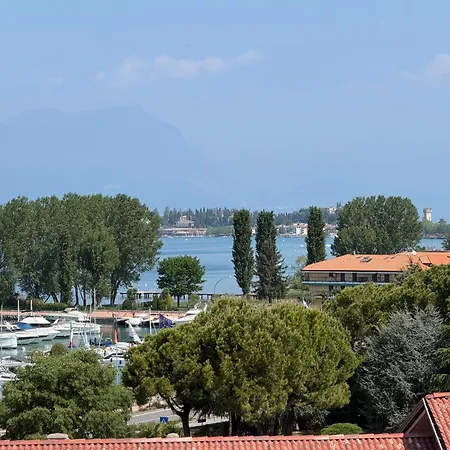 Porto Azzurro 3*