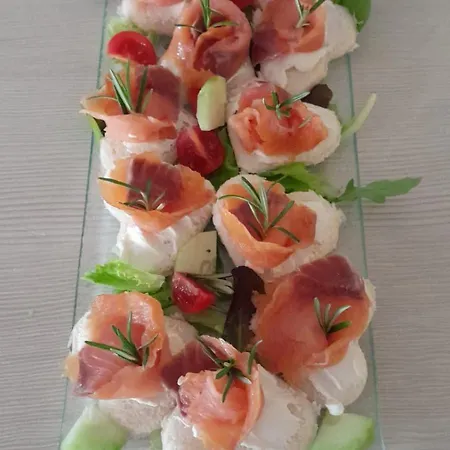 ホテル Porto Azzurro シルミオーネ