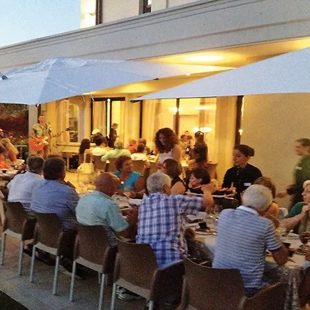 ホテル Porto Azzurro シルミオーネ