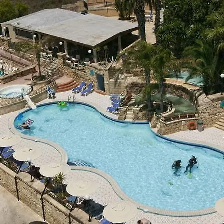 ホテル Porto Azzurro 3*
