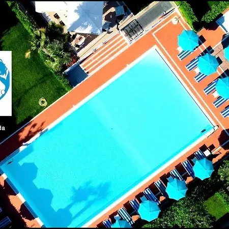 ホテル Porto Azzurro シルミオーネ